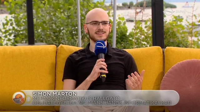 Live TV — Nyár'26 interview